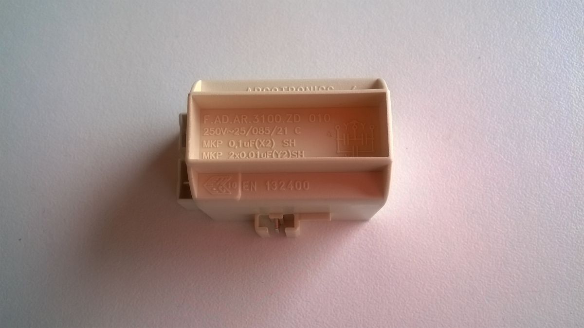 00600233 Odrušovací kondenzátor do myčky nádobí Bosch | Siemens